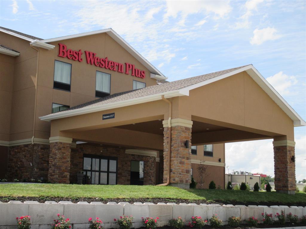 Best Western Plus Hiawatha Hotel Exterior photo